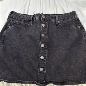 Stylish Black Denim Skirt